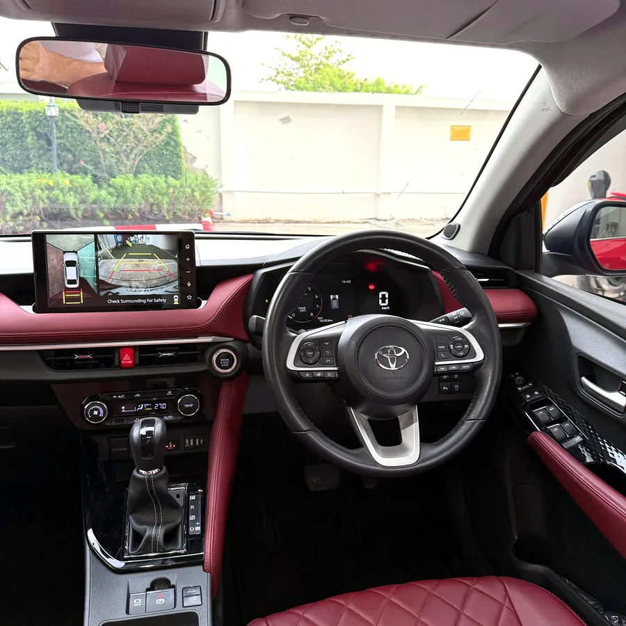 Toyota Yaris Ativ Premium Luxury, аренда в месяц
