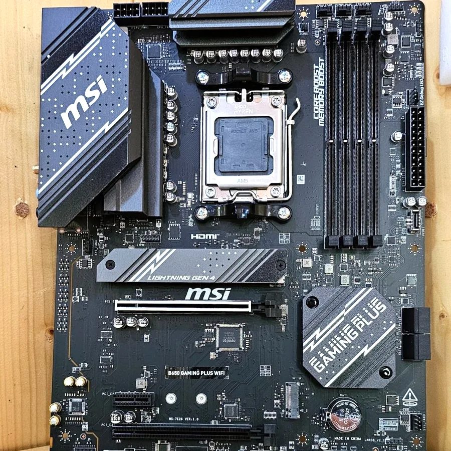 Материнская плата MSI PRO B650 Gaming Plus WiFi