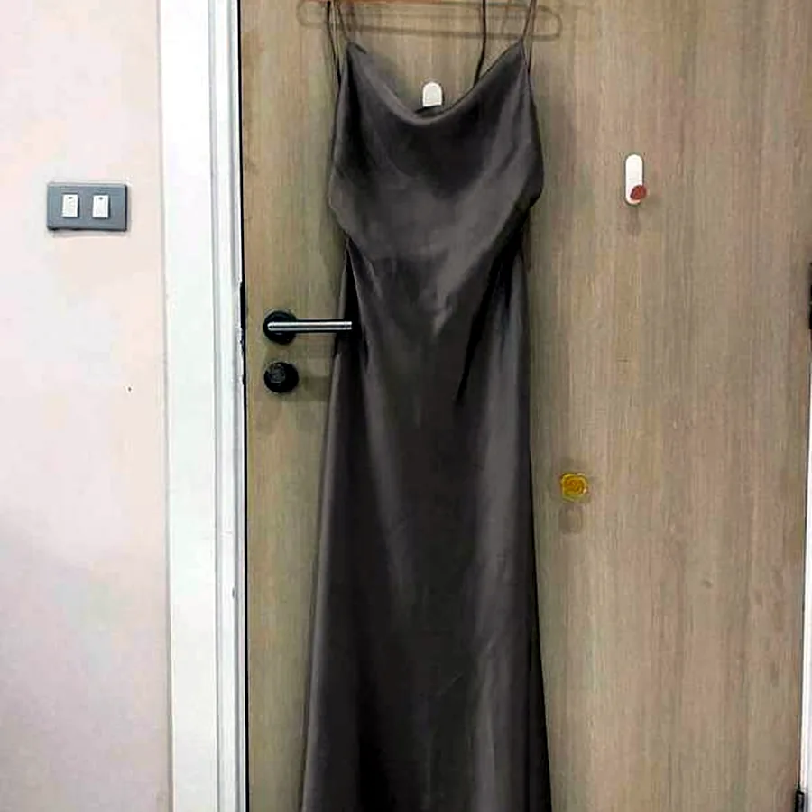 Платье Zara, размер M, новое