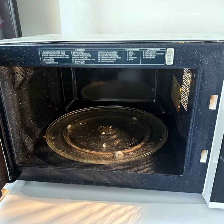 Микроволновка Samsung MS23K3515AW на запчасти