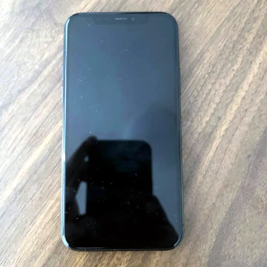 iPhone 11 Pro, рабочий, iCloud чистый