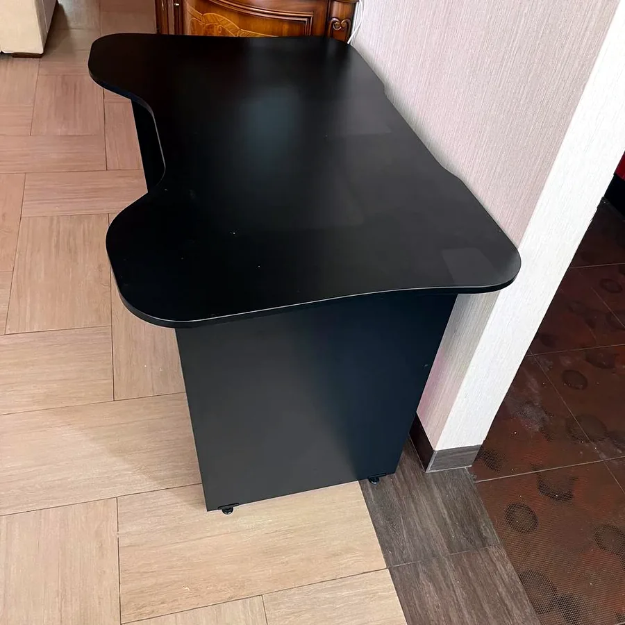 Стол компьютерный, новый