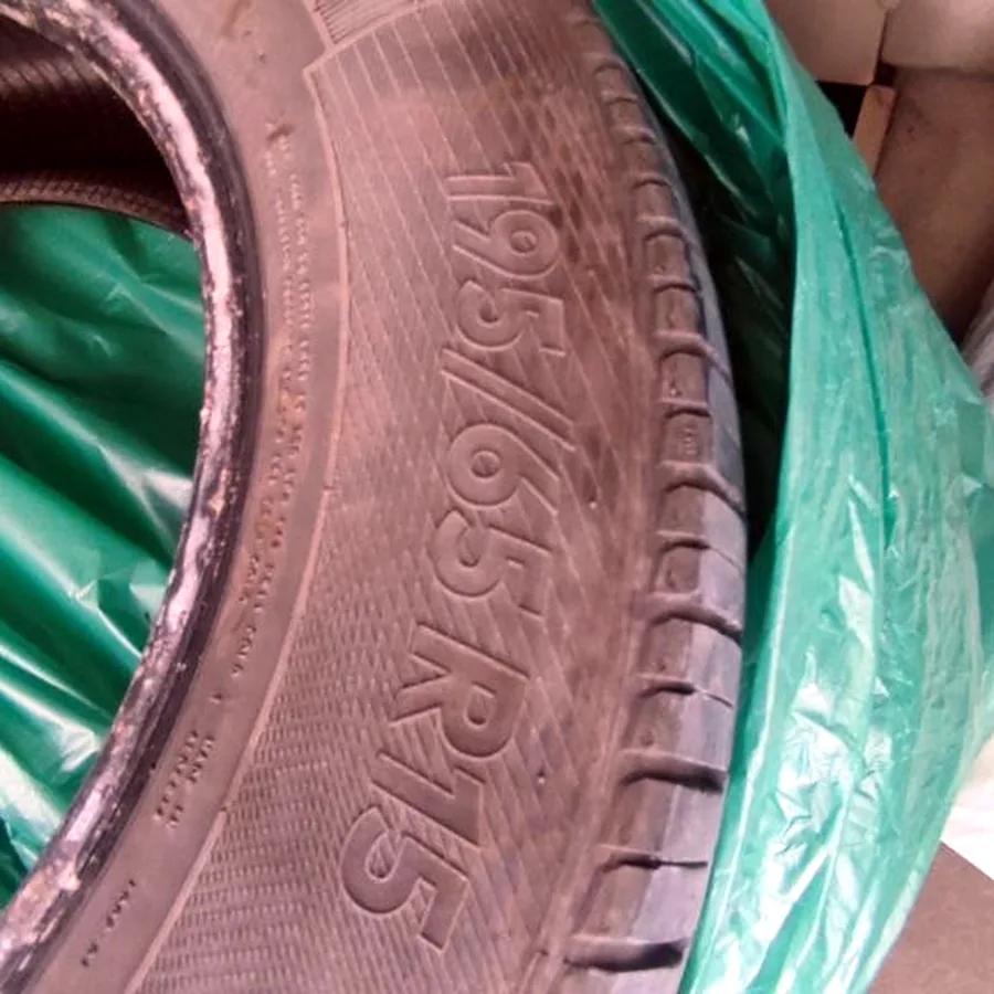 Шины IRIS 195/65 R15, протектор 60%