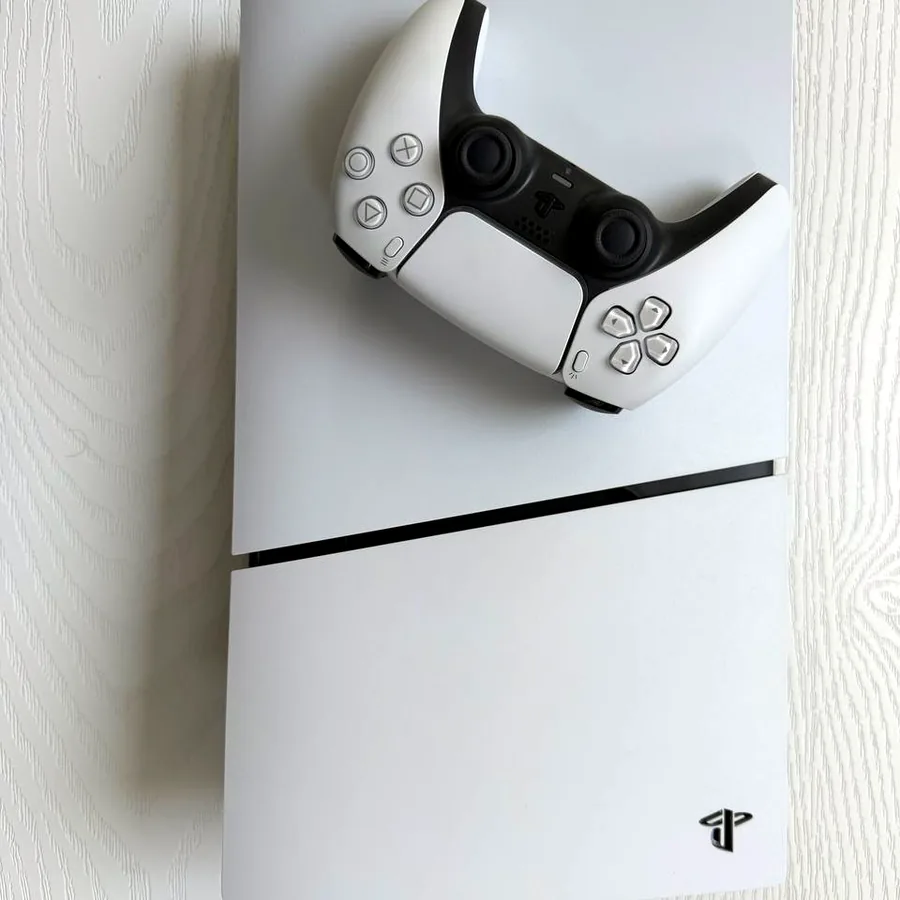 PS5 Slim Digital, идеальное состояние