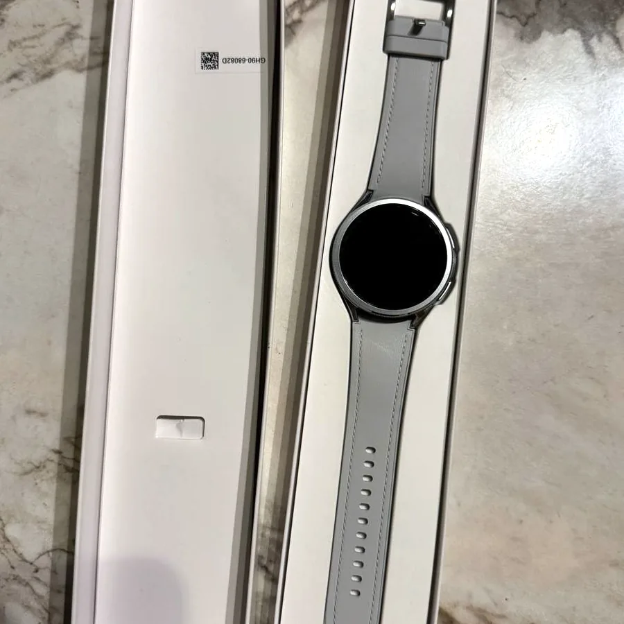 Samsung Galaxy Watch6 Classic 47mm Silver, новые