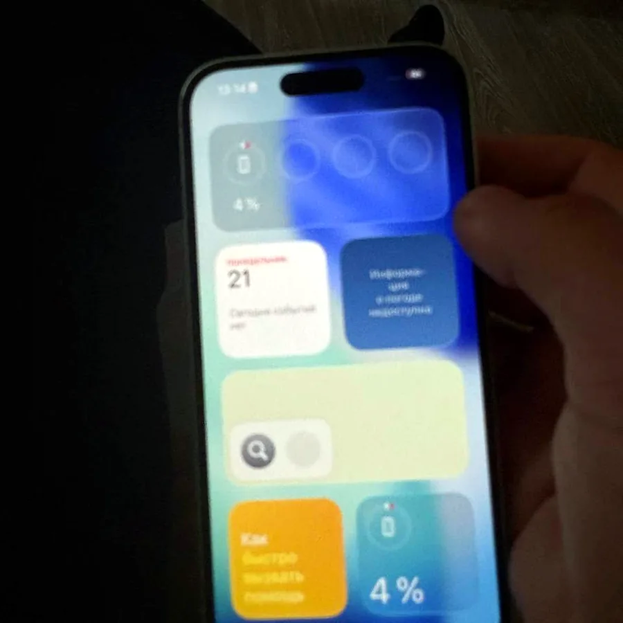 iPhone 15 128GB зелёный, идеальное состояние