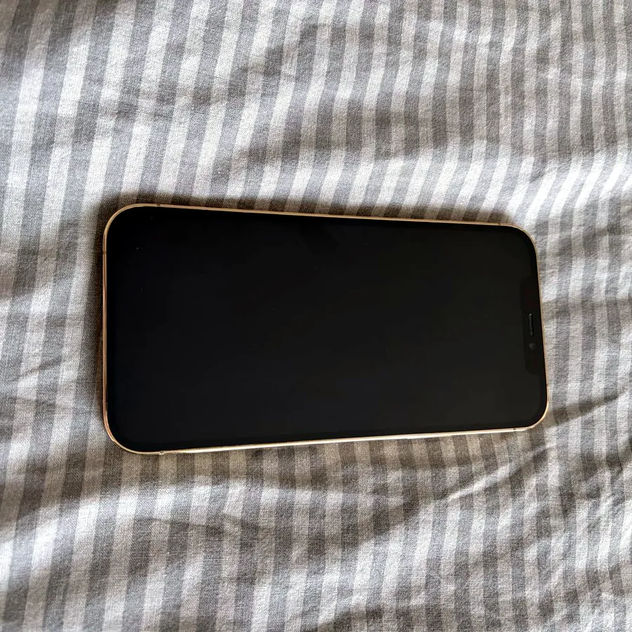 iPhone 12 Pro 128 GB, батарея 75%