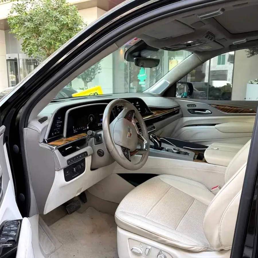 Cadillac Escalade Sport Platinum 2023, пробег 87 000 км