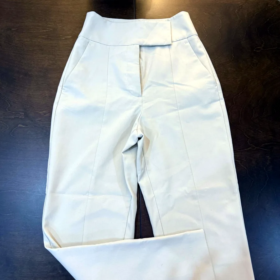 Женская одежда Zara, Bershka, H&M