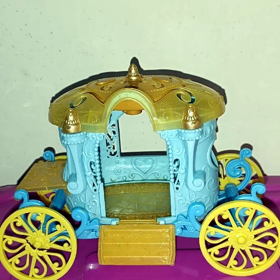 Игрушечная карета