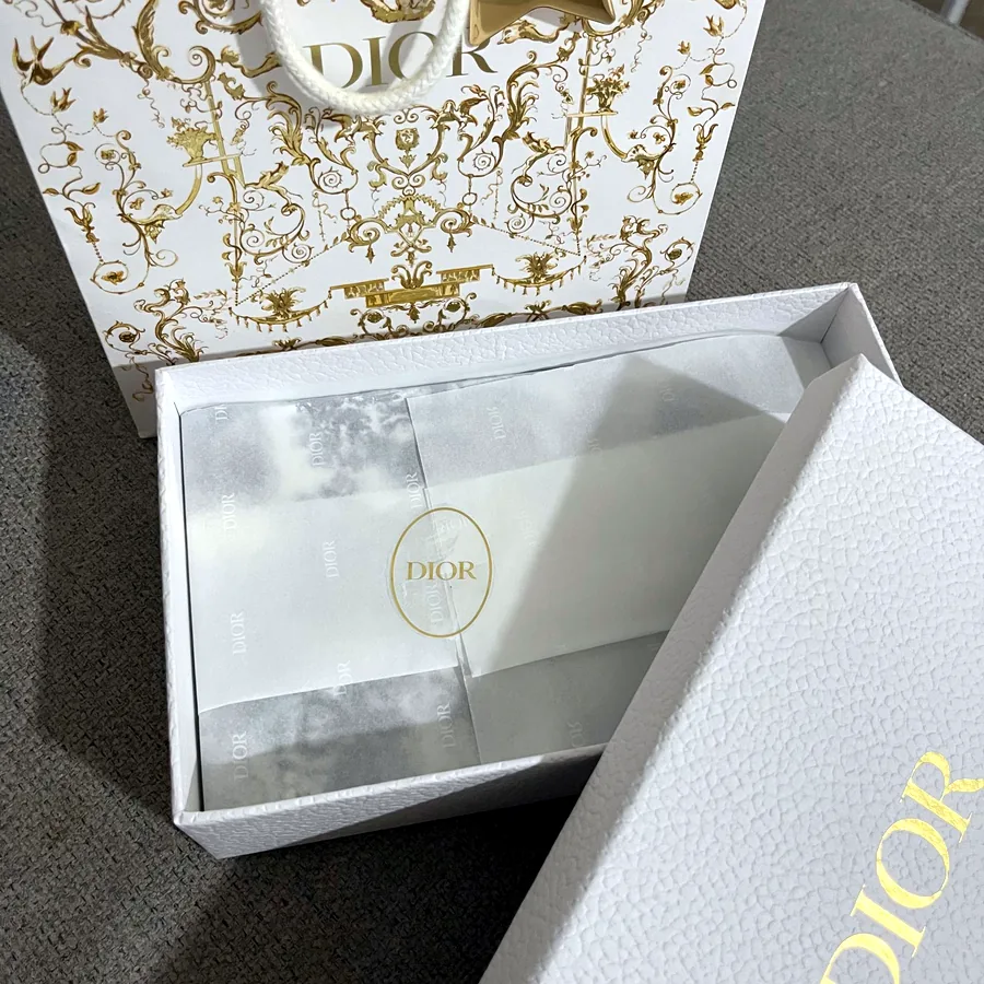 Dior notebook