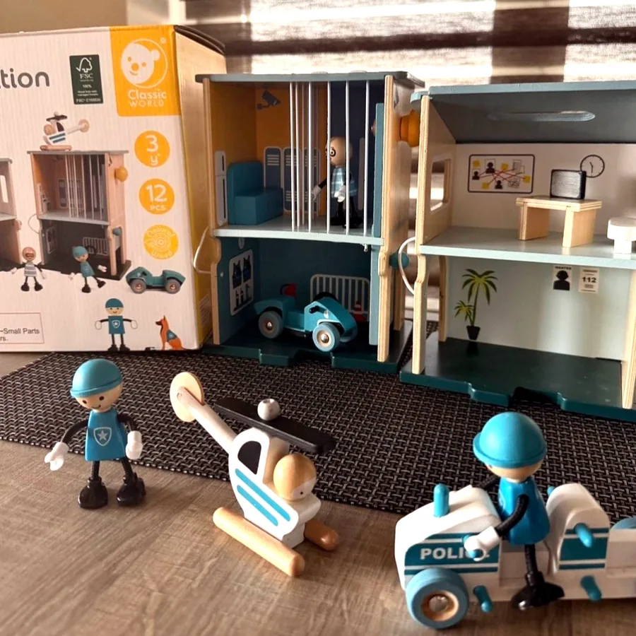 Деревянная игрушка Полицейский участок