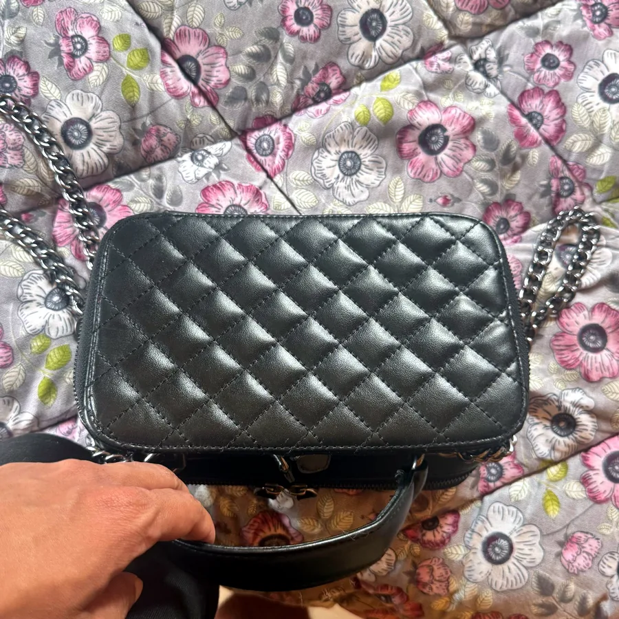 Сумка Chanel чёрная, отличное состояние