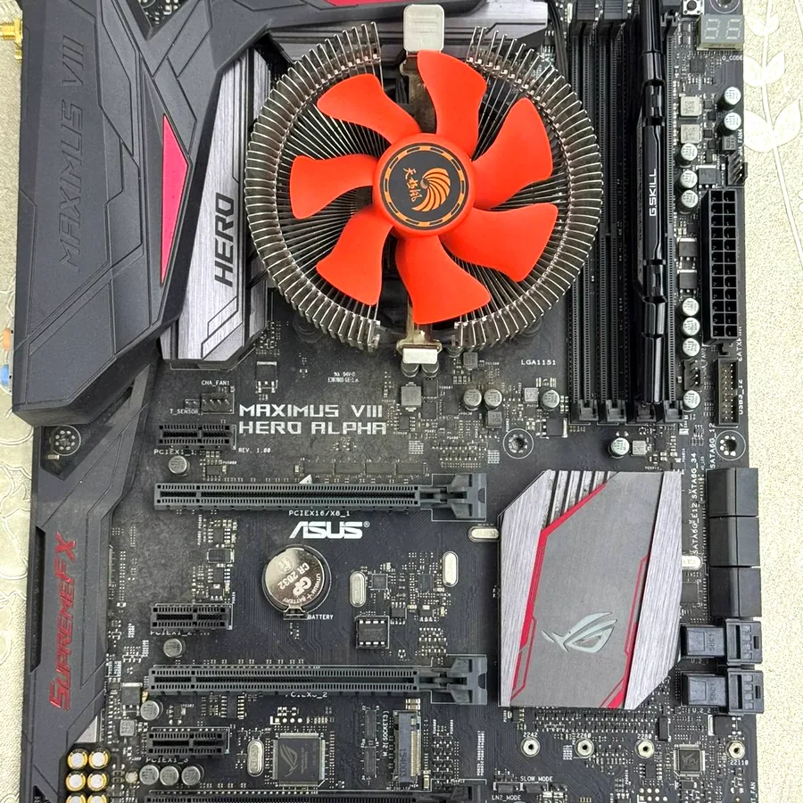 Материнская плата ASUS MAXIMUS VIII HERO с ОЗУ и процессором