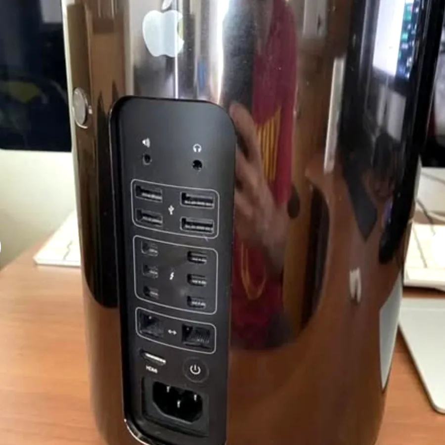 Apple Mac Pro Late 2013, 6-ядерный Xeon