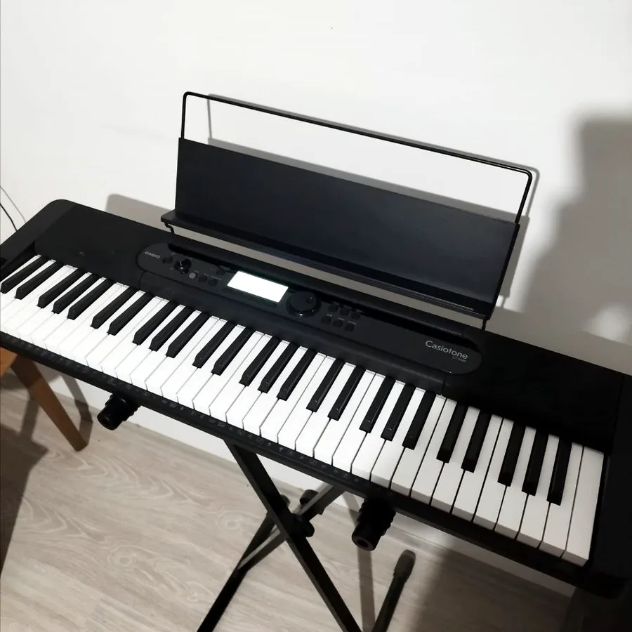 Синтезатор Casio CT-S400 со стойкой