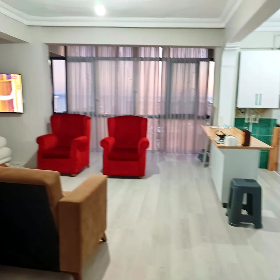 Комната для девушки в Стамбуле, Бюйюкчекмедже