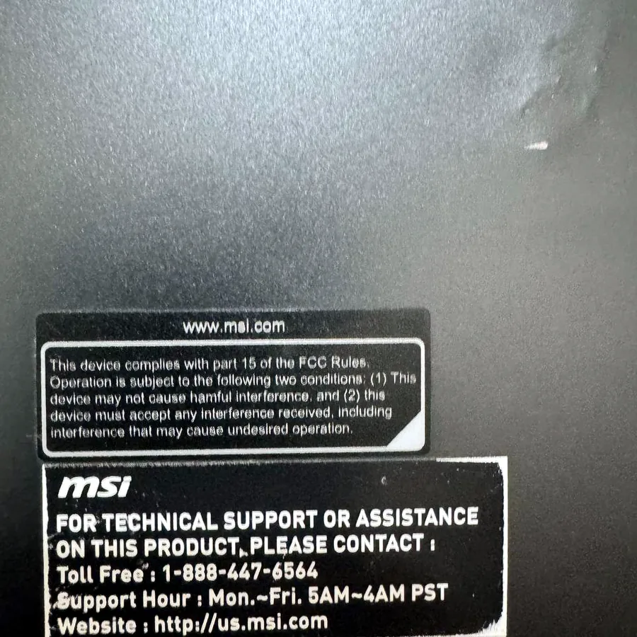 Ноутбук MSI игровой на запчасти