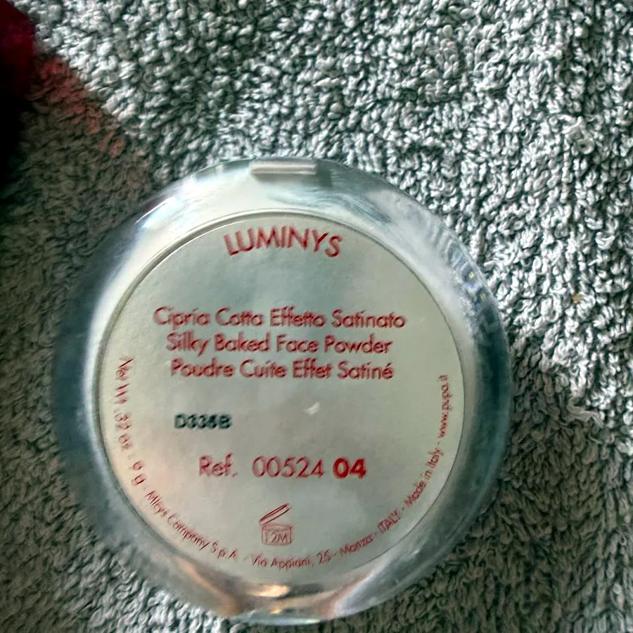 Тональный крем Loreal 015N и пудра Pupa 04