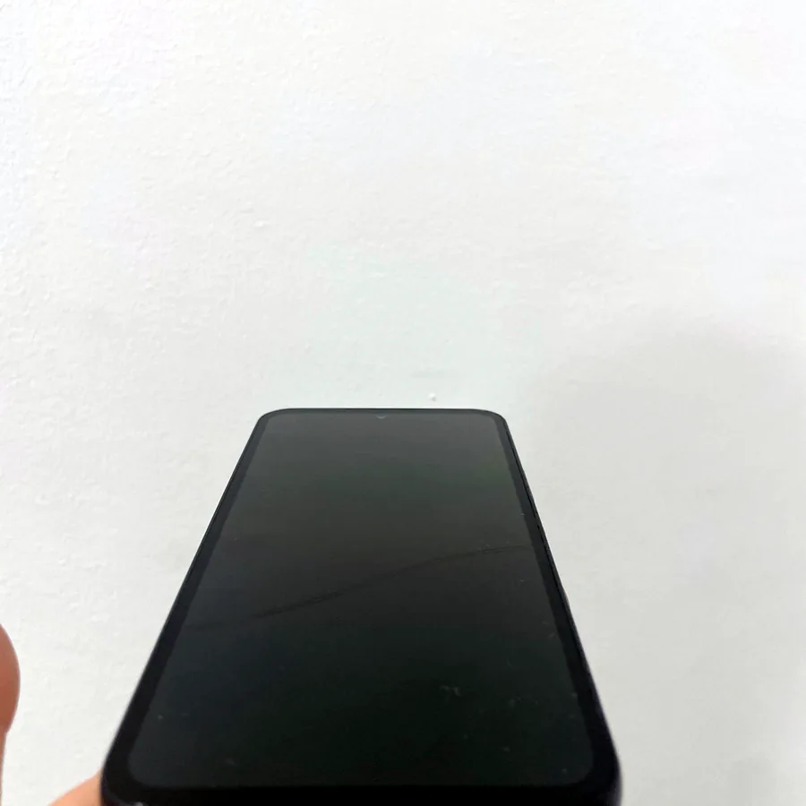 Samsung Galaxy A54 5G, полоса на экране