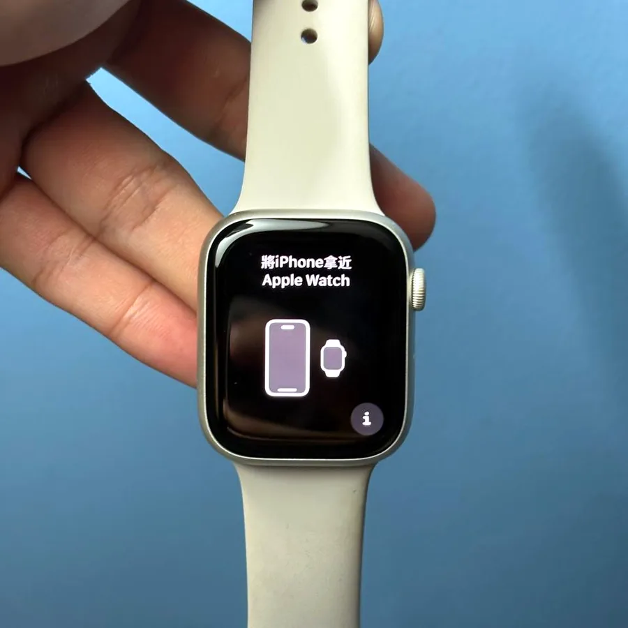 Apple Watch 8, 45 мм