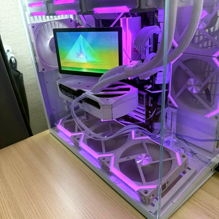 Игровой компьютер с монитором, RTX 5070