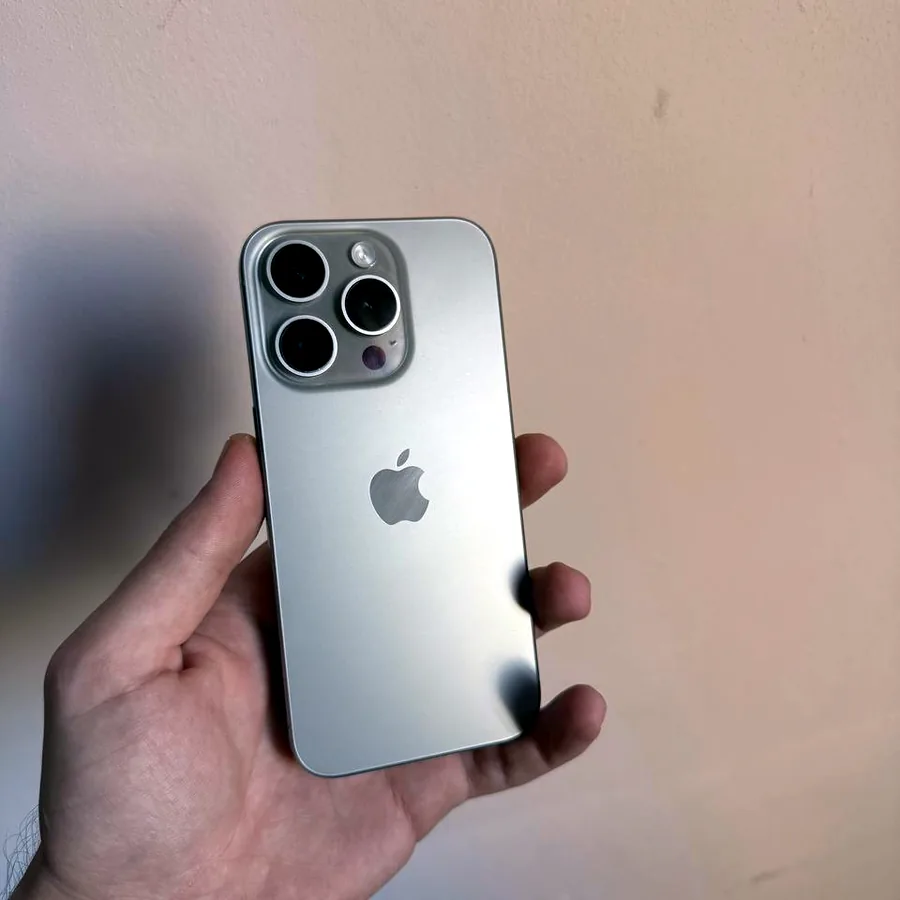 iPhone 15 Pro 256GB, отличное состояние