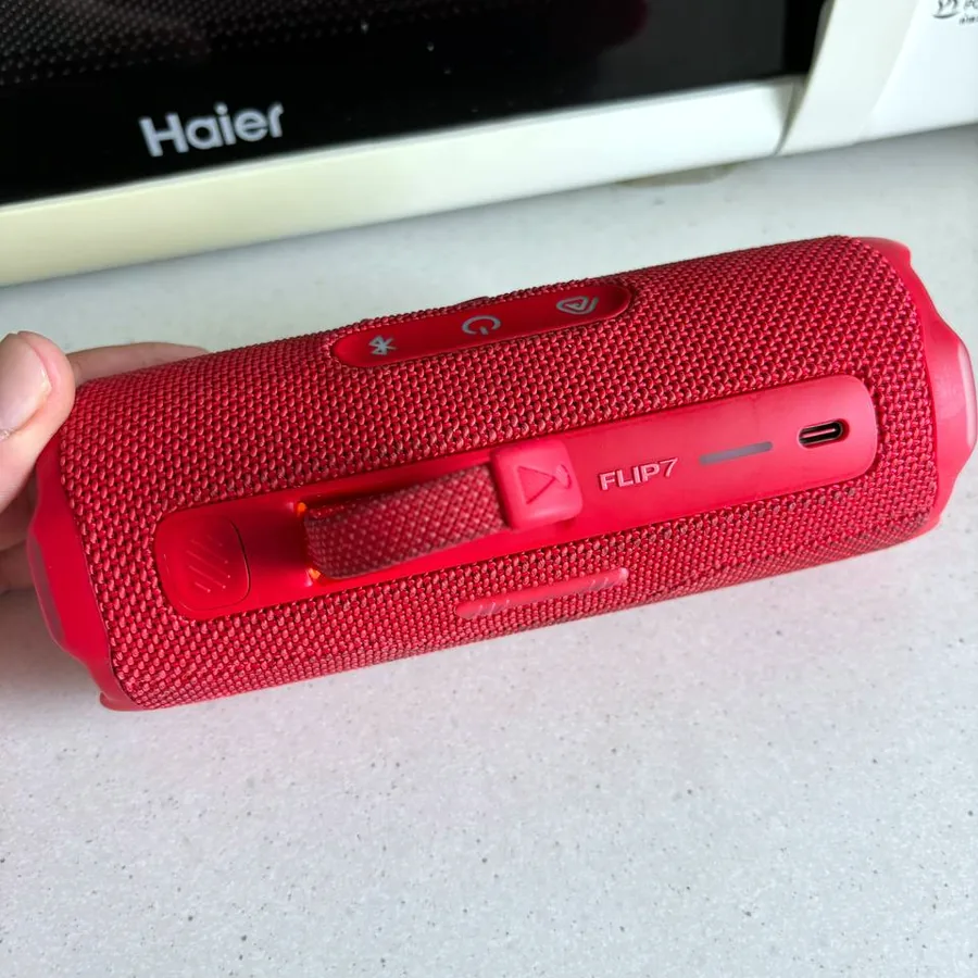 JBL Flip 7 красная