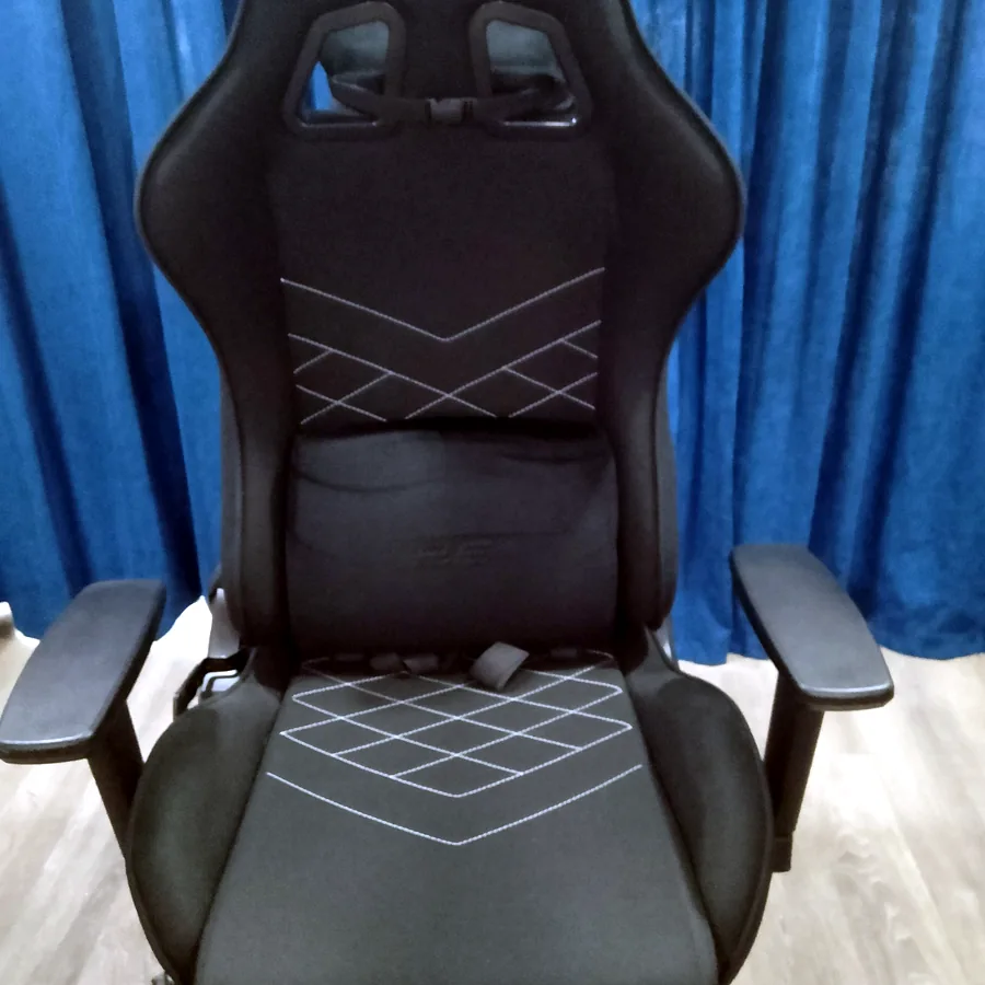 Игровое кресло, отличное состояние