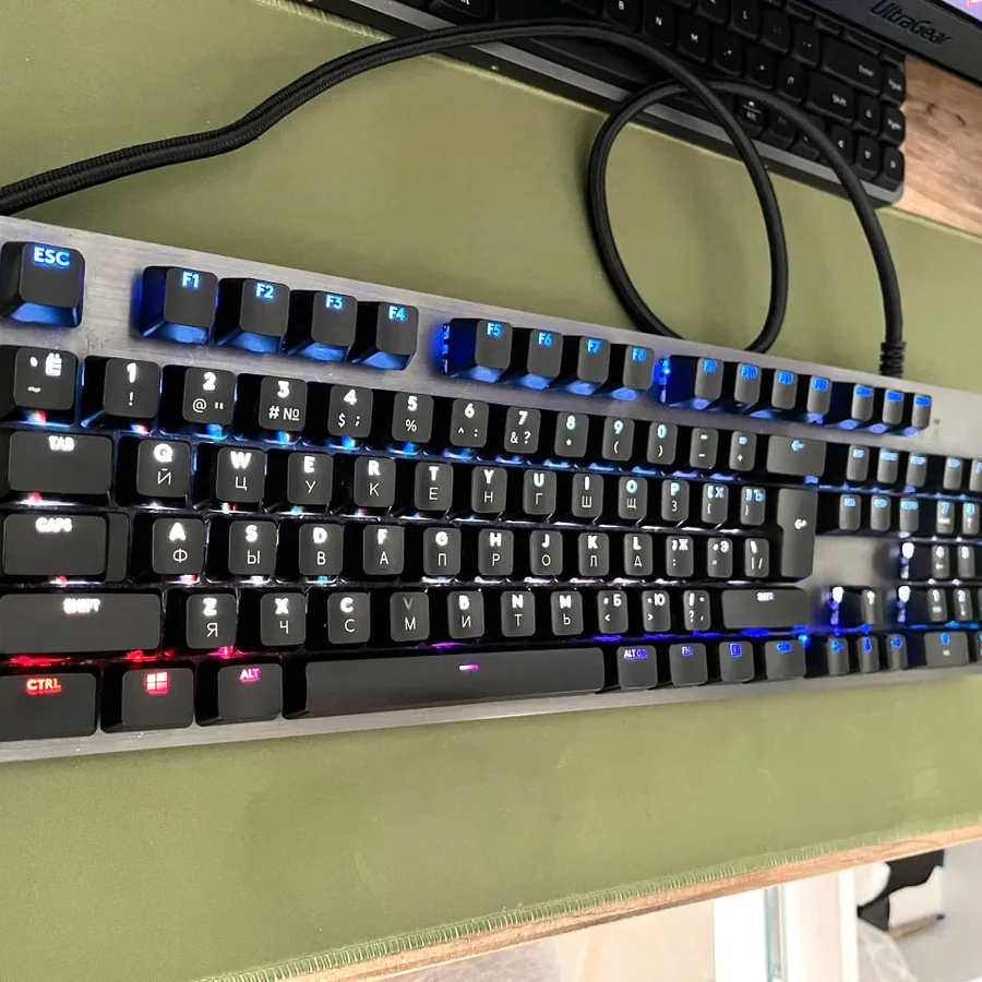 Клавиатура Logitech G513 Carbon, механическая