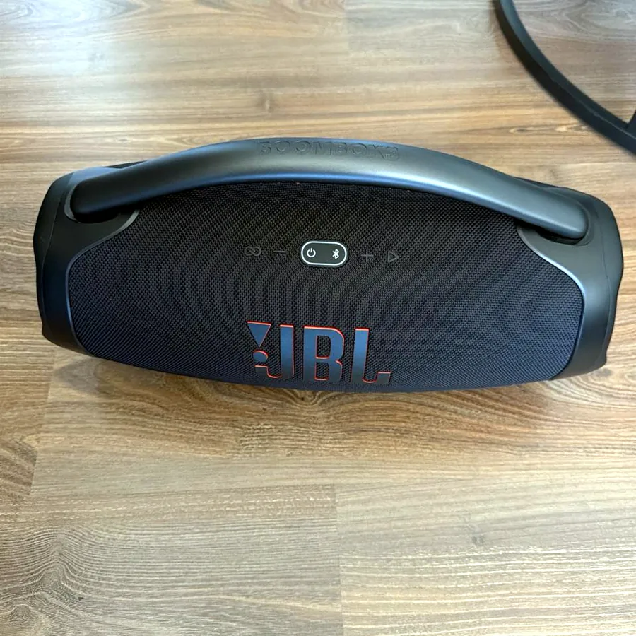 JBL Boombox 3, практически новая