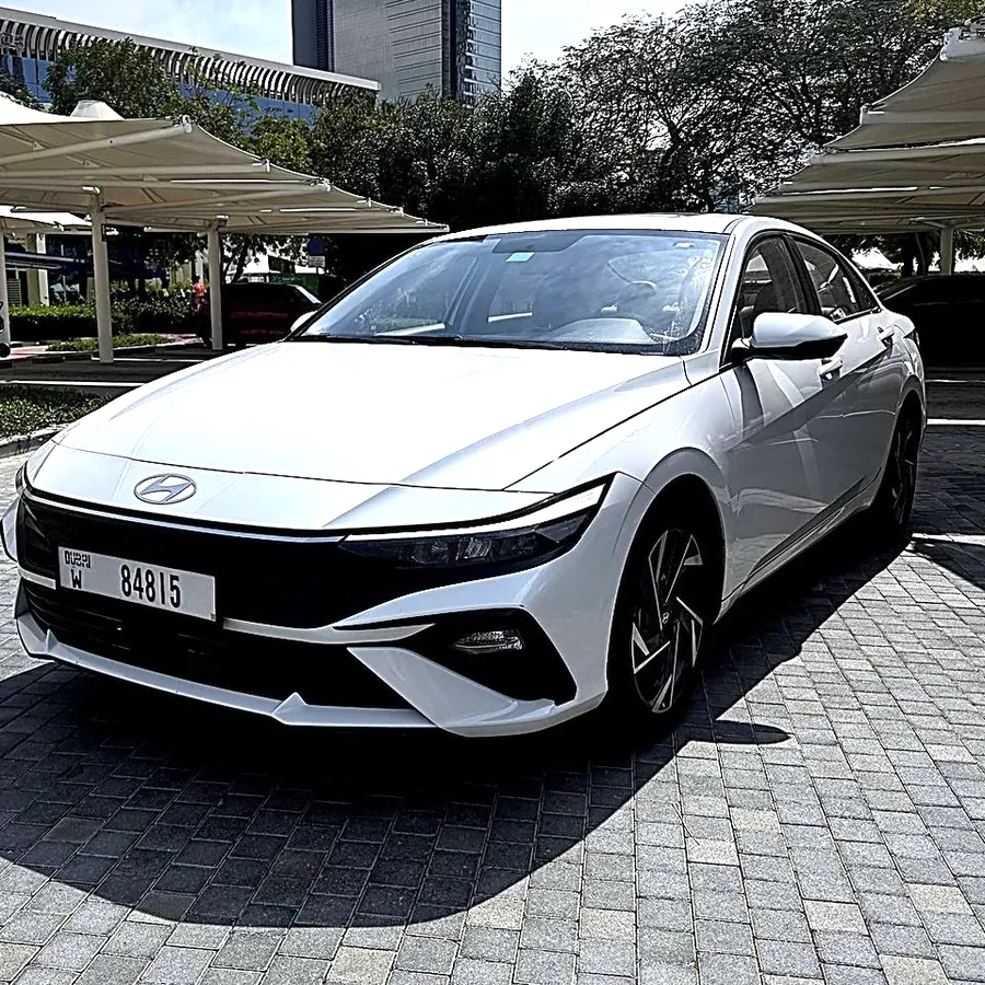 Hyundai Elantra в аренду, Дубай