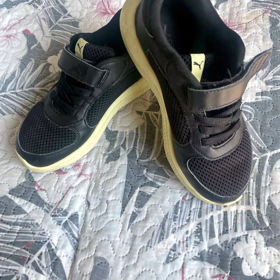 Кроссовки PUMA и Adidas, резиновые сапоги