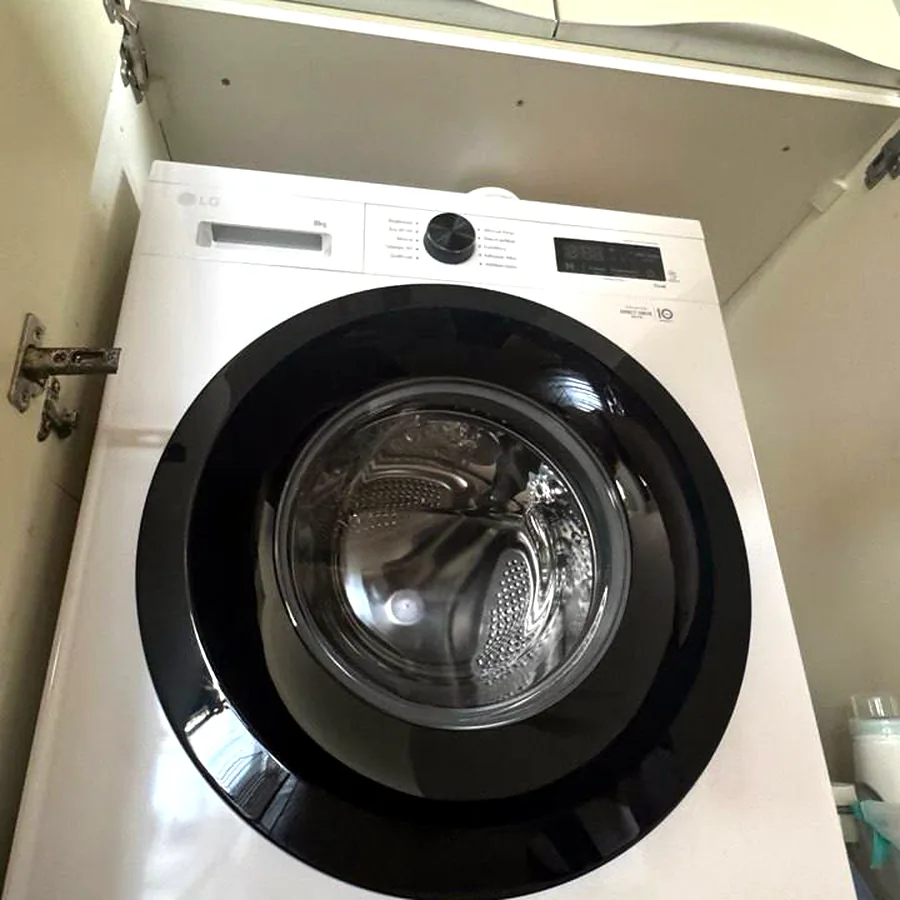 Стиральная машина LG F4X1008NWK 8 кг