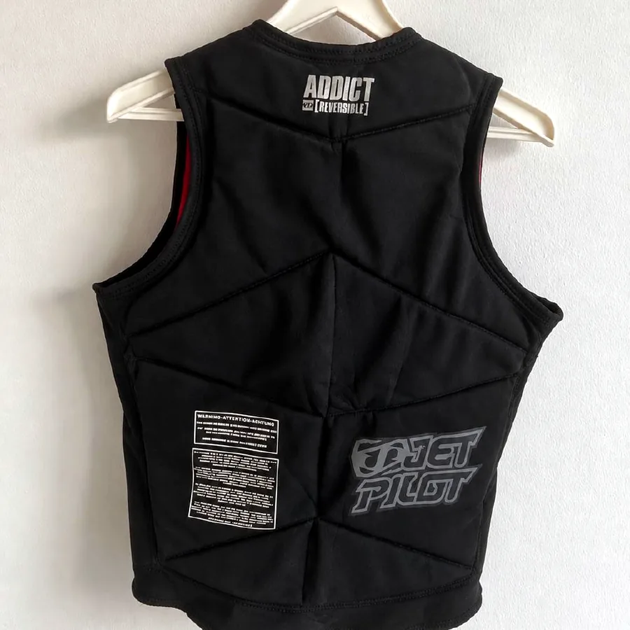 Неопреновый жилет Jetpilot Addict Reversible