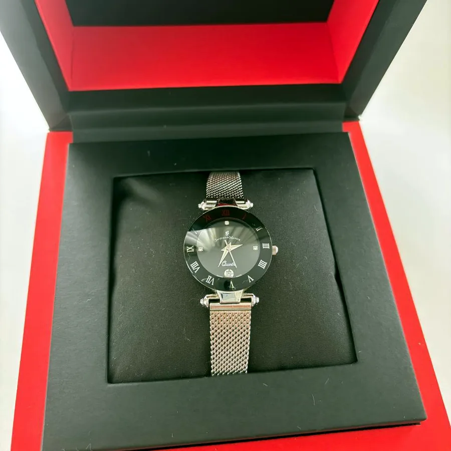 Швейцарские часы M+WATCH и Jacques du Manoir