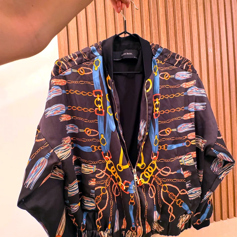 Бомбер Zara, размер XS/S