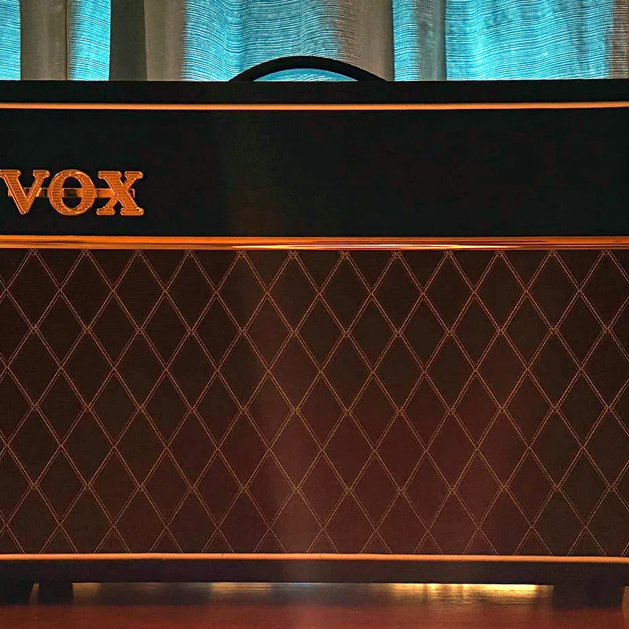 Гитарный усилитель VOX AC10 C1