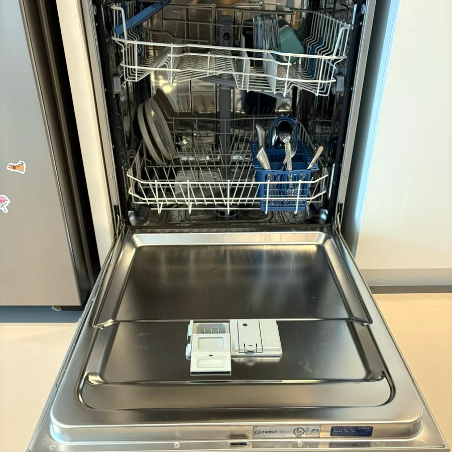 Посудомойка Indesit Ecotime DFG15B1S