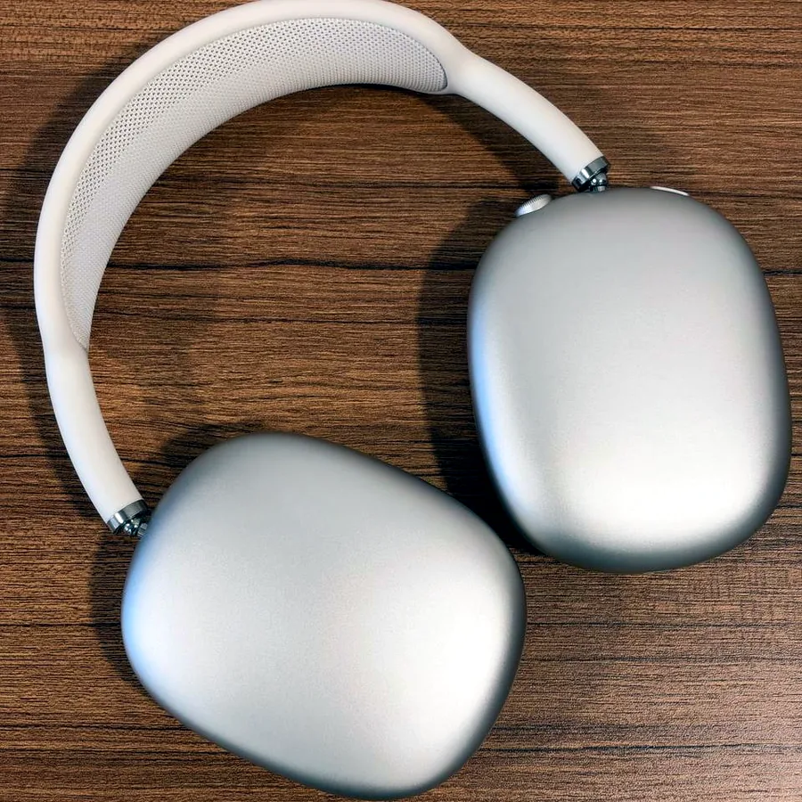 AirPods Max 2024