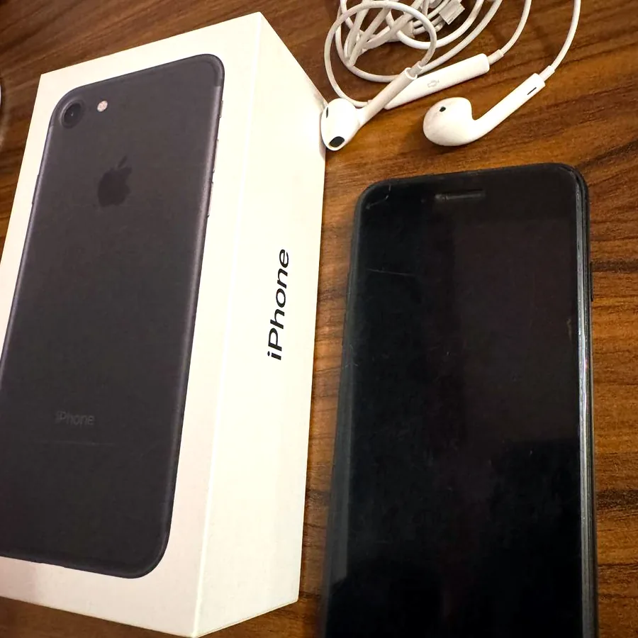 iPhone 7, 128 ГБ, состояние нормальное