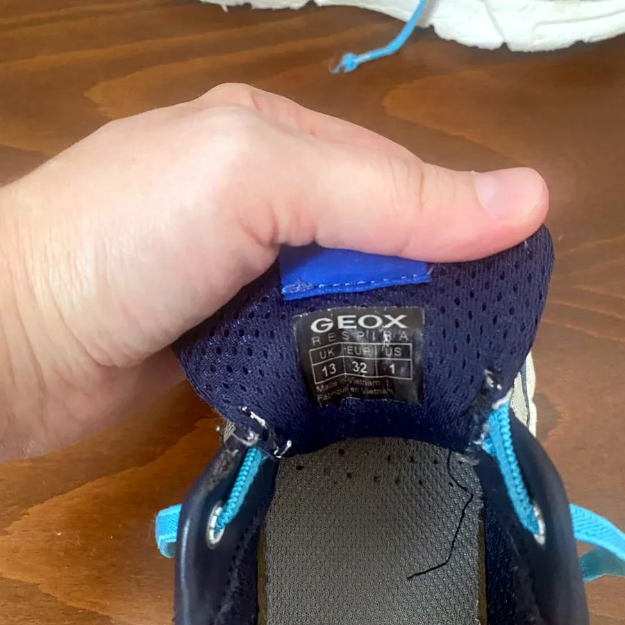 Кроссовки GEOX, размер 32 EUR