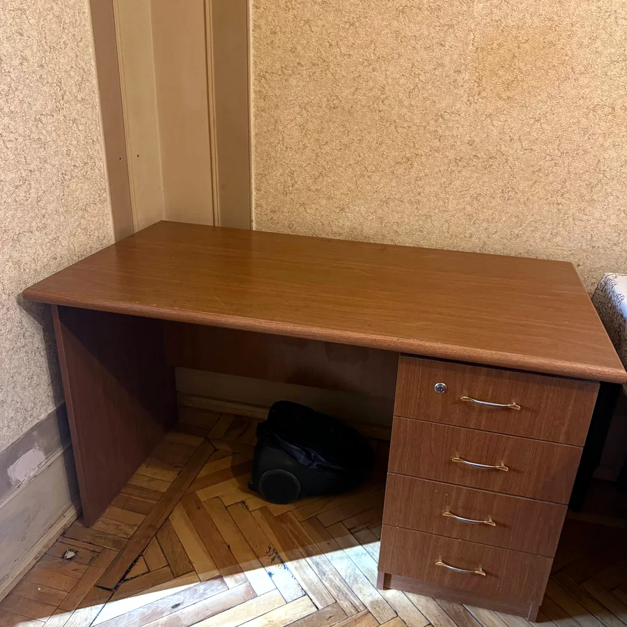 Стол