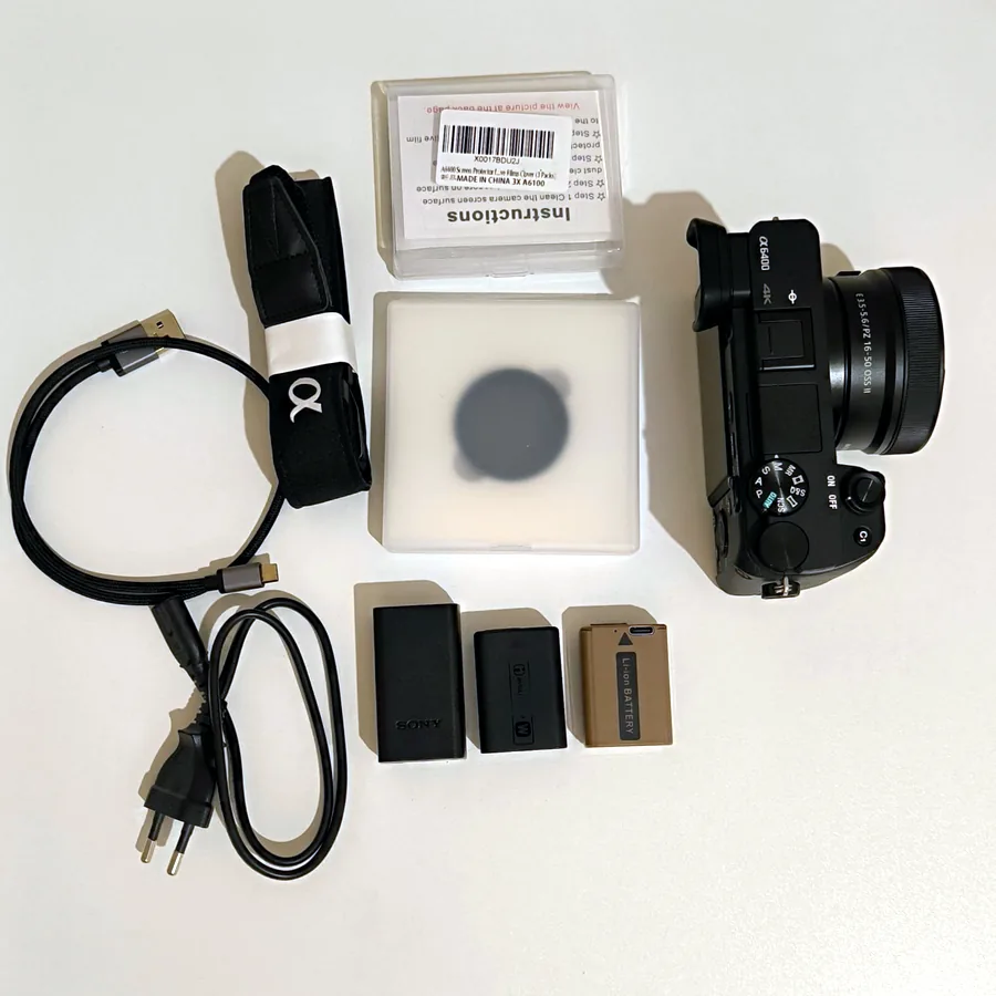 Камера Sony A6400 с объективом и аксессуарами
