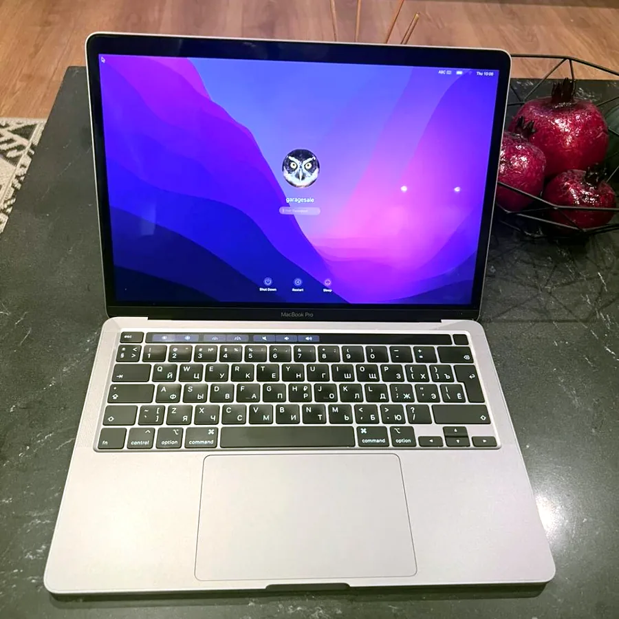 MacBook 13, i5, 16/512 ГБ