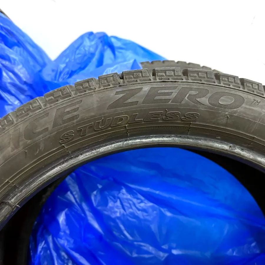 Зимние шины Pirelli Ice Zero FR 245/40 R18, комплект 4 шт