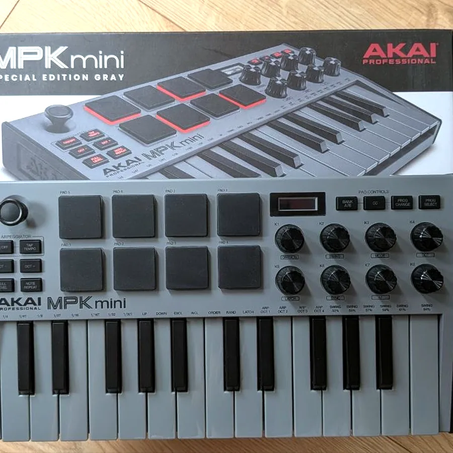 Клавиатура Akai MPK mini MK3 Gray