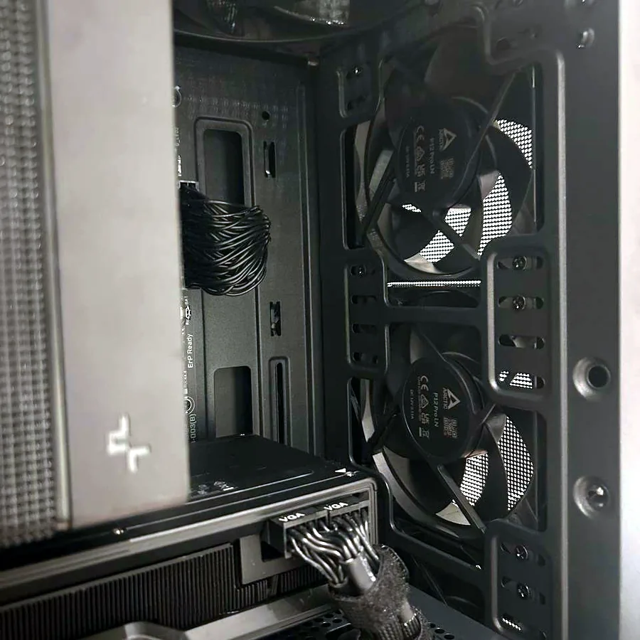 Игровой ПК на Ryzen 7 5700X и RX 6950XT