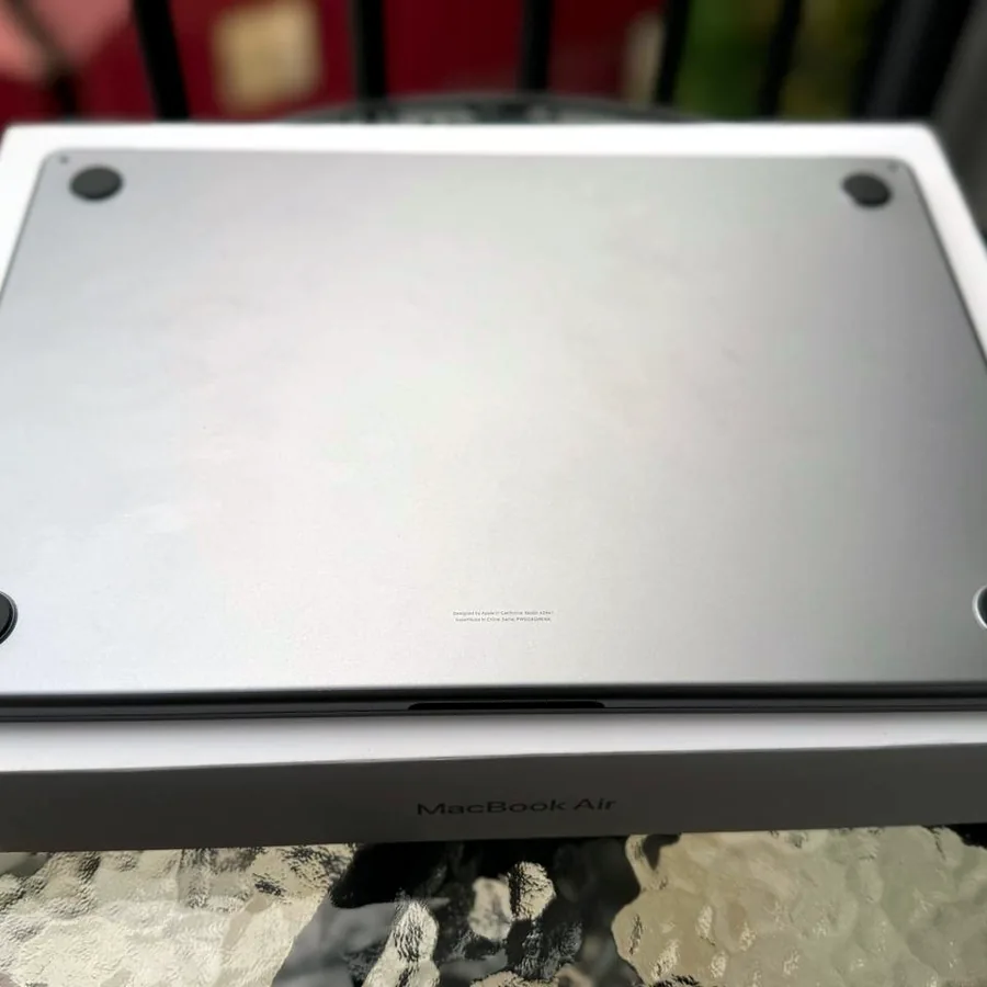 MacBook Air 15 M2 2023, отличное состояние
