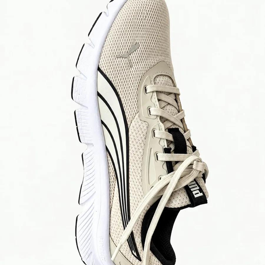Кроссовки Puma бежевые, размер 37.5
